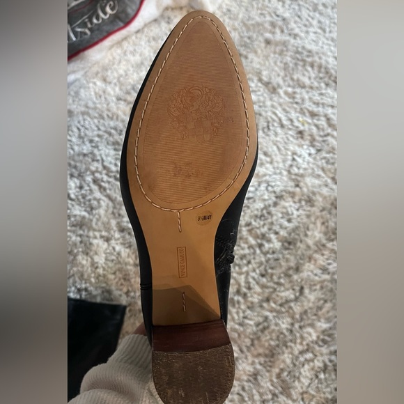 Vince Camuto Black heel boots, size 9.5 - Picture 3 of 3